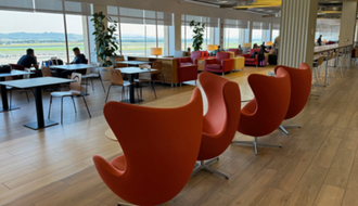 Sala VIP em aeroportos: o que é, como funciona e quem pode usar